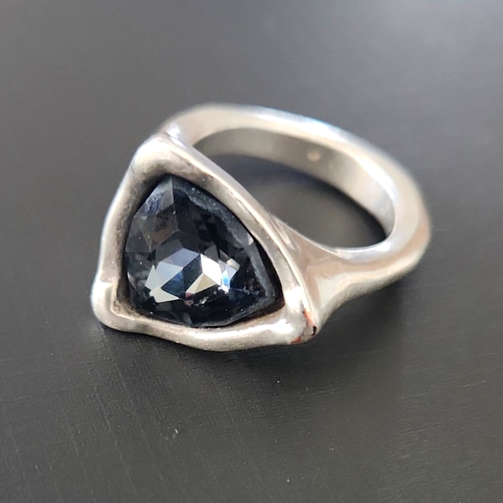 UNO DE 50 “STAR-TRICK” RING. SIZE 8